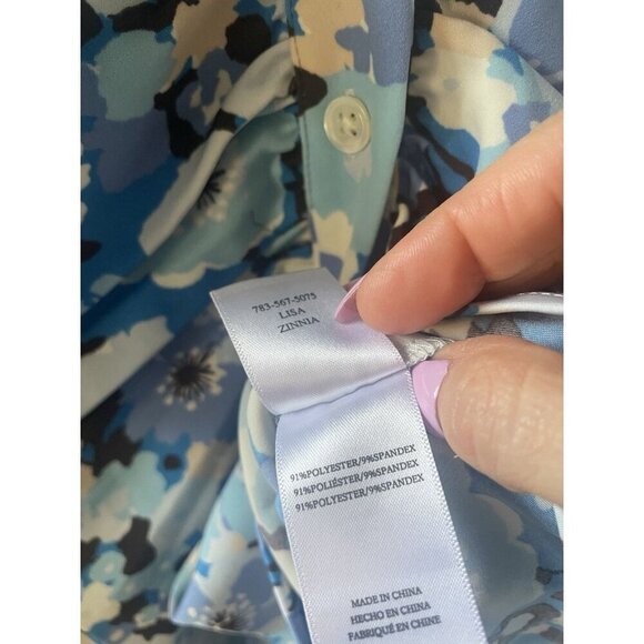 NWT Rails Lisa Top in Blue White Black Zinnia Button Up Size Large - Picture 10 of 13